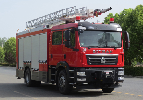 重汽汕德卡壓縮空氣泡沫消防車